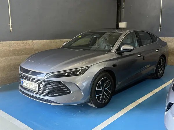 بی وای دی، چین ال DMi