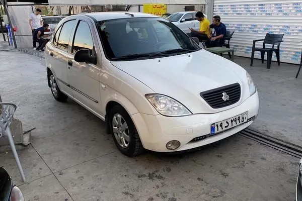 تیبا، هاچ بک