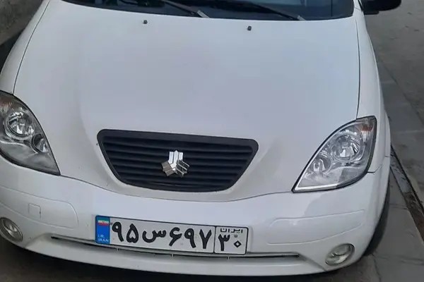 تیبا، هاچ بک
