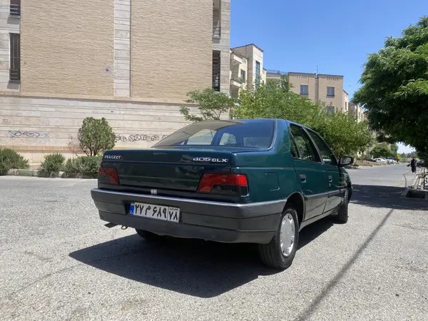 پژو، 405