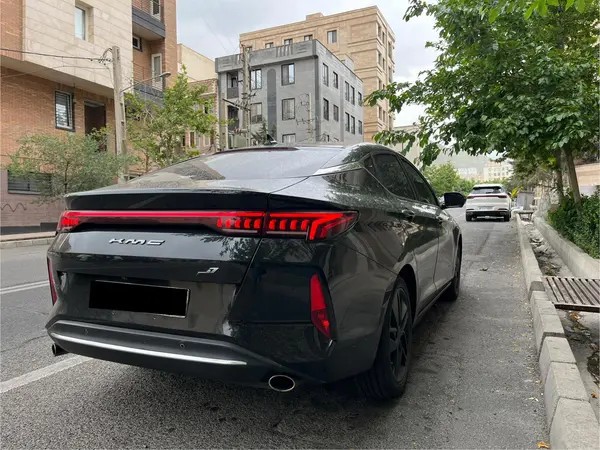 کی ام سی، J7