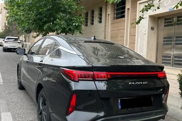 کی ام سی، J7