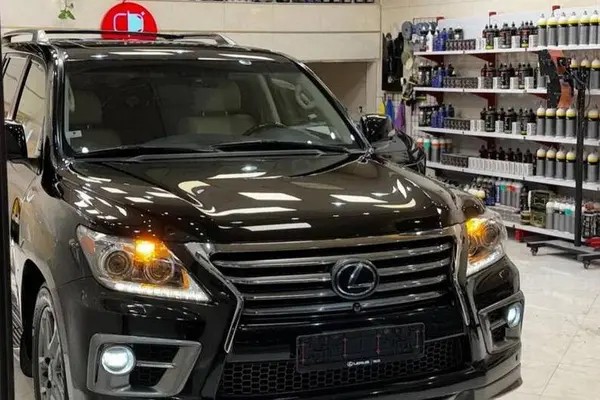 لکسوس، LX