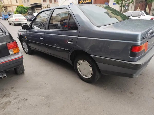 پژو، 405