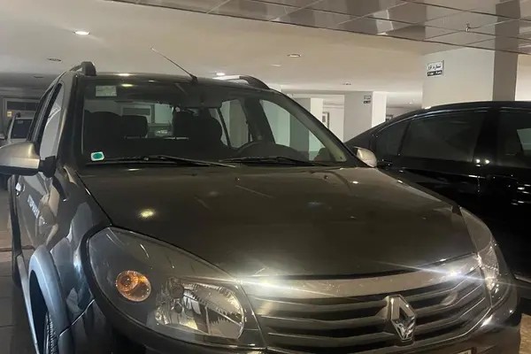 رنو، ساندرو استپ وی