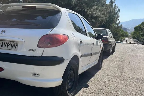 پژو، 206