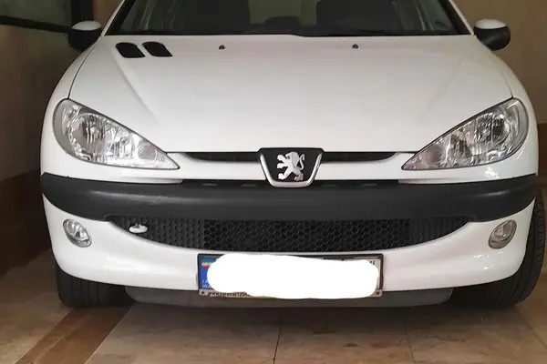 پژو، 206