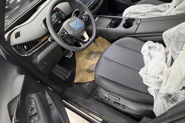 فولکس، آی دی یونیکس