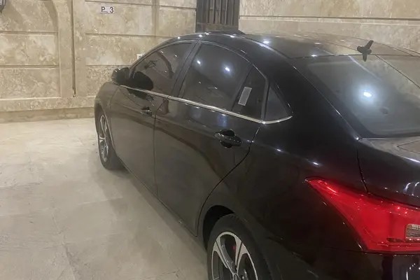 چری، آریزو 5T