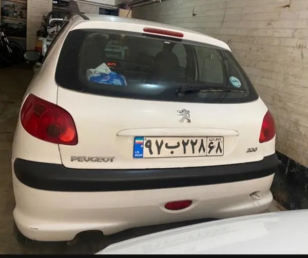 پژو، 206