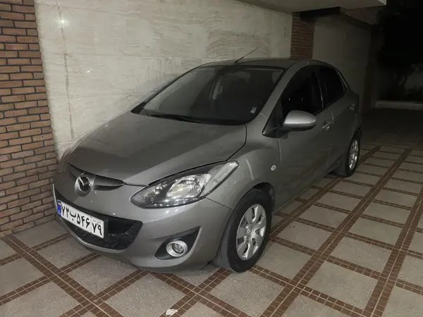 مزدا، 2 هاچ بک