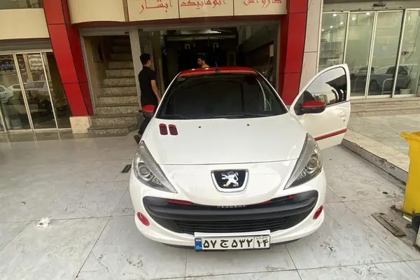 پژو، 207