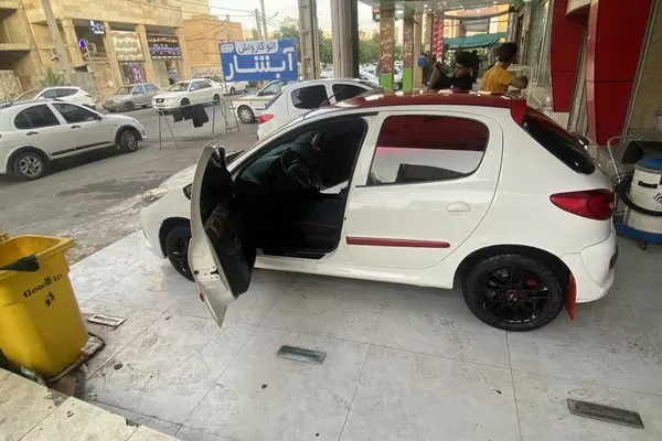 پژو، 207