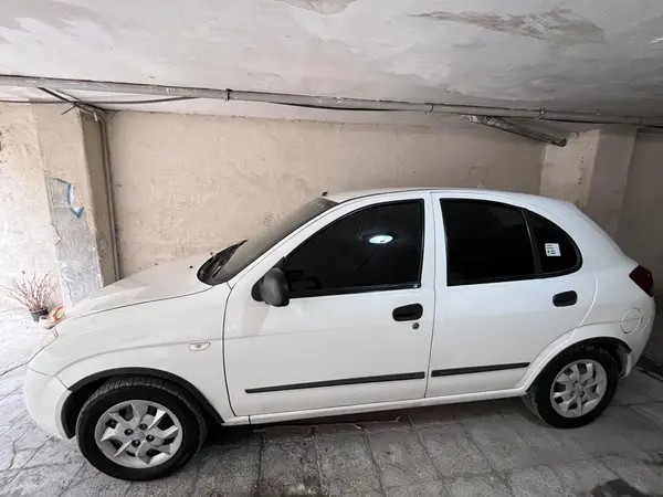 تیبا، هاچ بک