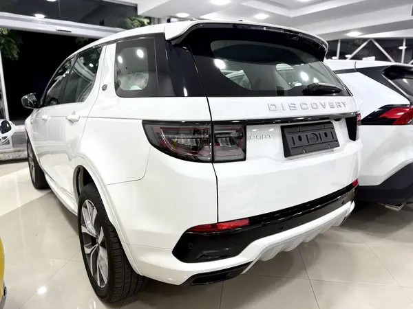 لندرور، دیسکاوری اسپرت