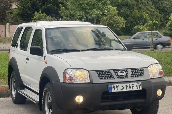 نیسان، رونیز