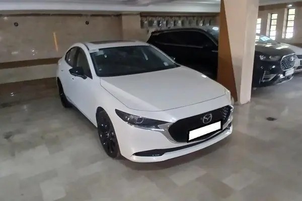 مزدا، 3 وارداتی