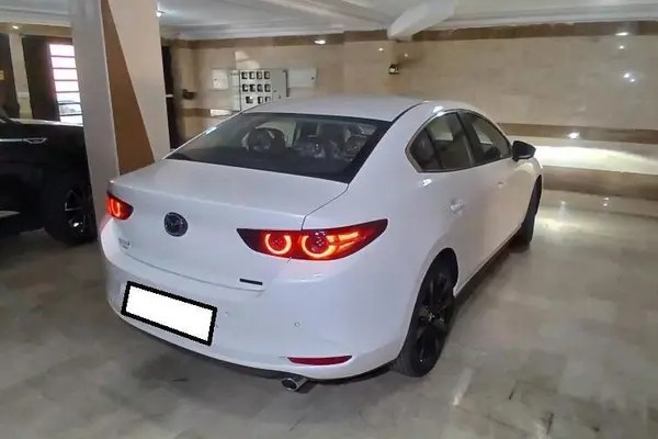 مزدا، 3 وارداتی