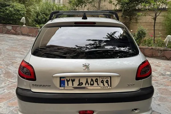 پژو، 206