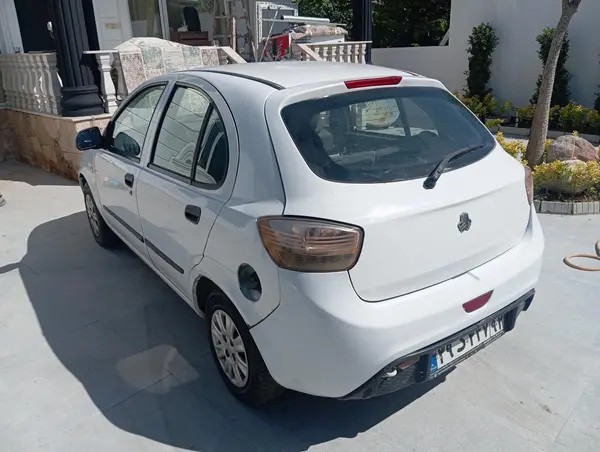تیبا، هاچ بک