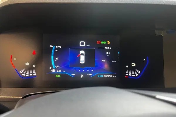 دانگ فنگ، E70