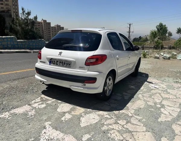 پژو، 207