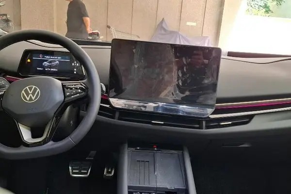 فولکس، آی دی یونیکس