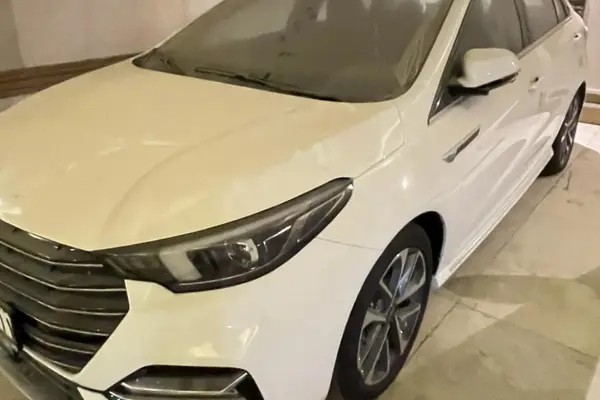 فونیکس، آریزو 6 پرو
