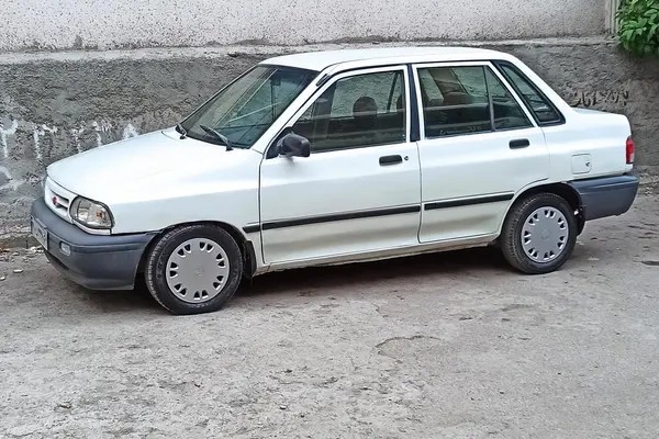 پراید، صندوق دار