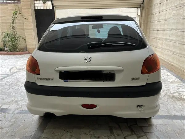 پژو، 206