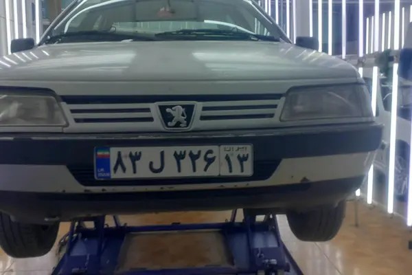 پژو، 405