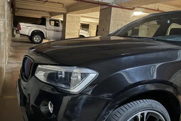ب ام و، X4