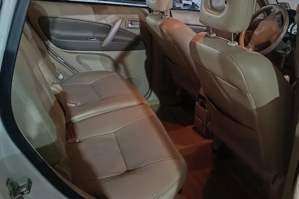ام وی ام، X33