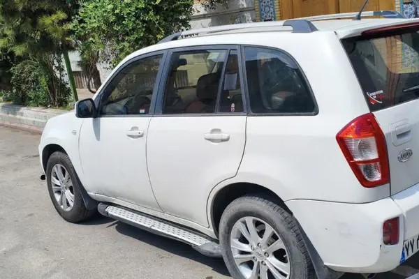ام وی ام، X33