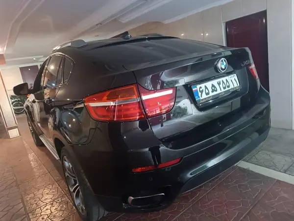 ب ام و، X6