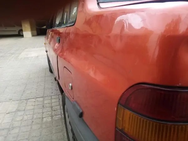 پراید، صندوق دار