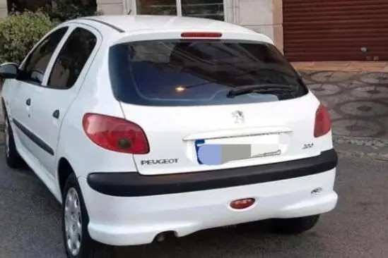 پژو، 206
