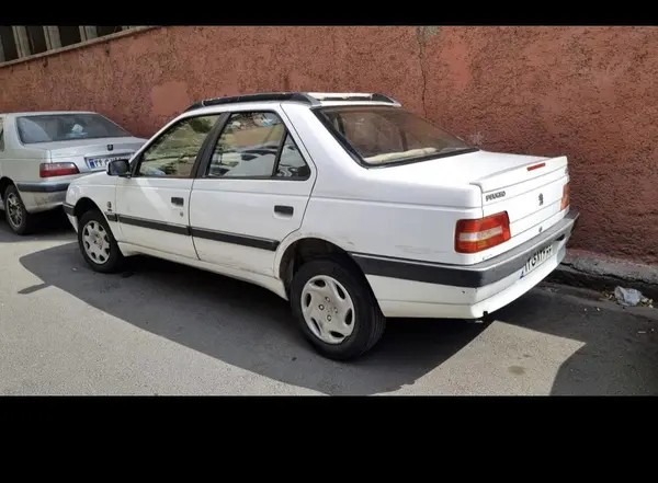 پژو، 405