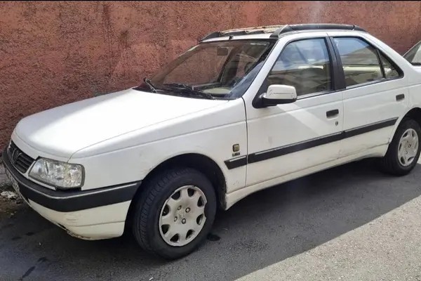 پژو، 405