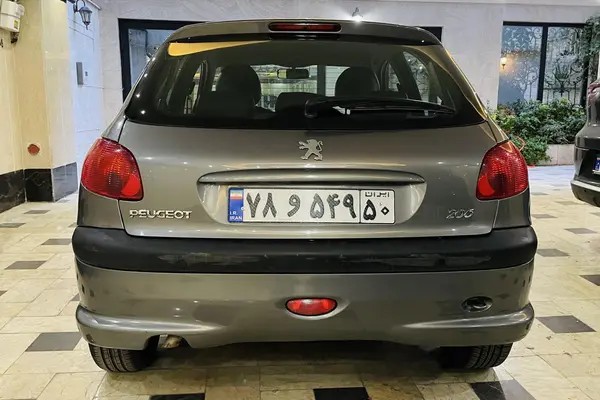 پژو، 206