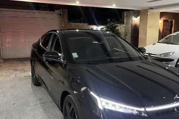 کی ام سی، J7
