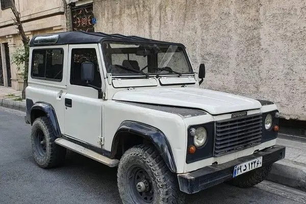 پاژن، دو در