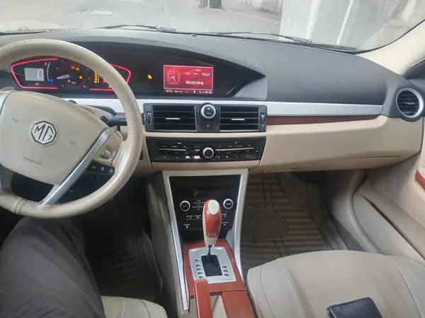ام جی، 550