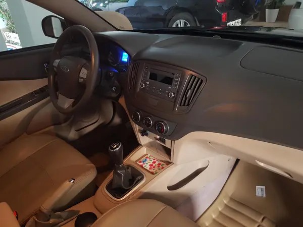 ام وی ام، 550