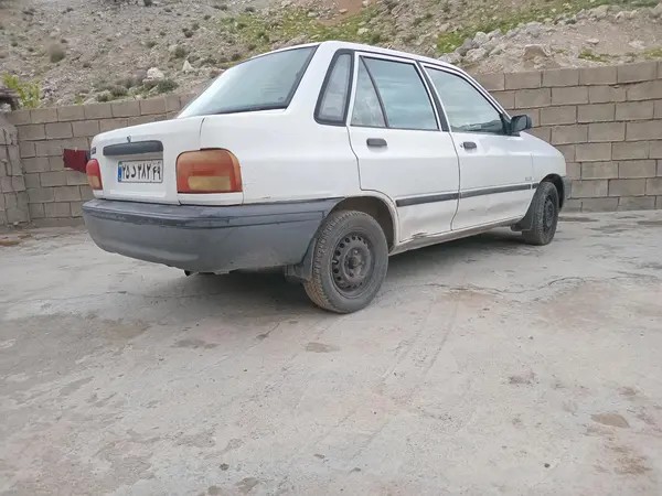 پراید، صندوق دار