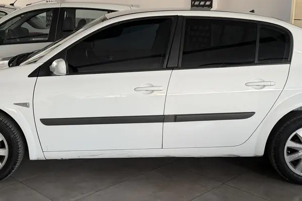 رنو، مگان (مونتاژ)