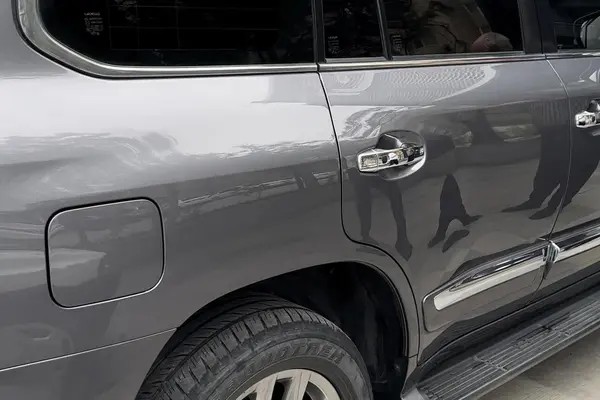 لکسوس، LX