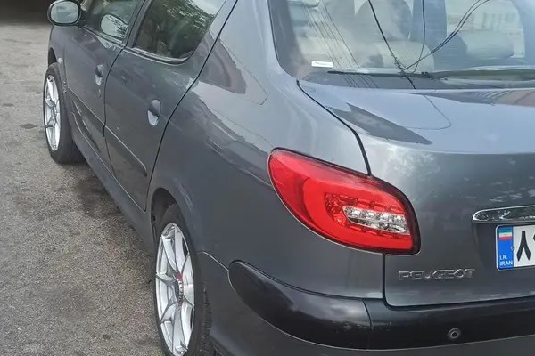 پژو، 206 SD