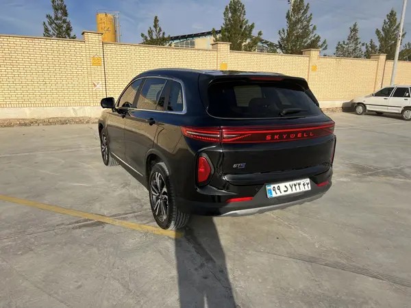 اسکای ول، ET5