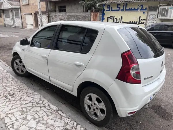 رنو، ساندرو